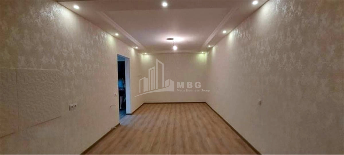 For Sale Flat, in Gldani Massive