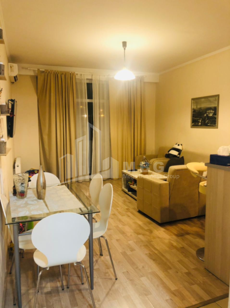 For Sale Flat, in Bagebi