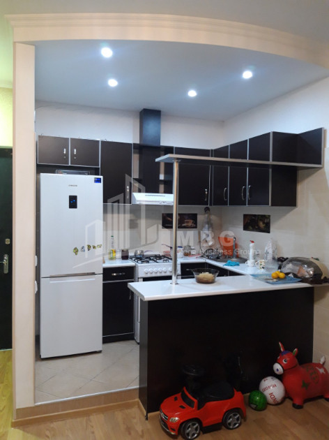 For Sale Flat, in Navtlughi-2