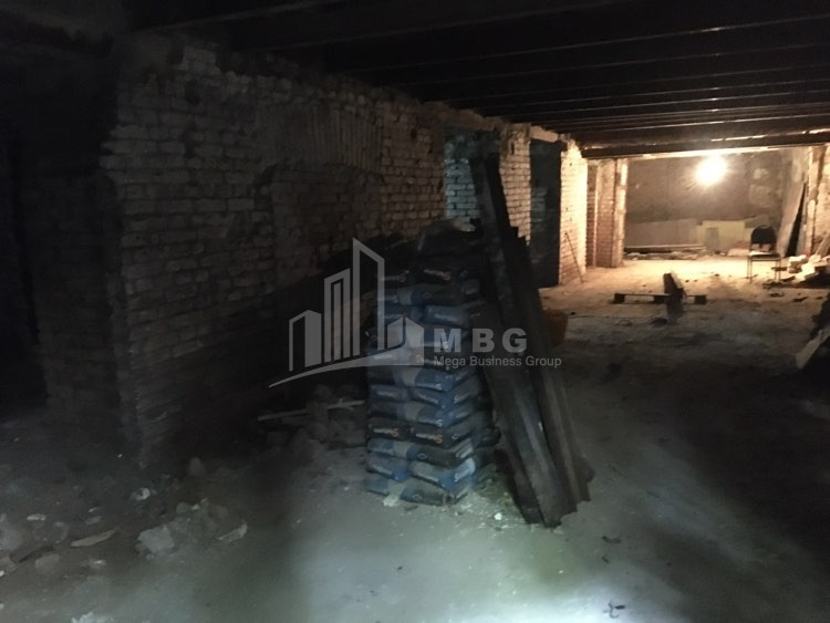 For Sale Hostel - Guesthouse Commercial, in Kalaubani