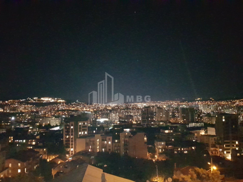 Продается Квартира, в Ваке