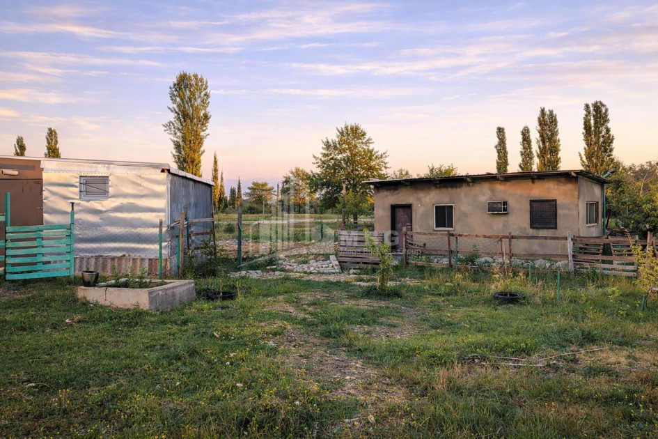 For Sale Country Land In Samgorski, Samgori District