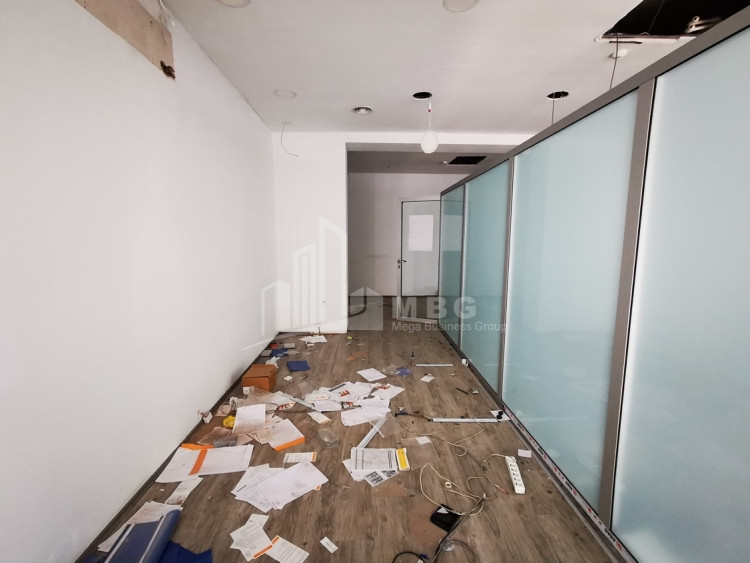 For Sale Витражный фасад Commercial, in Kaspi