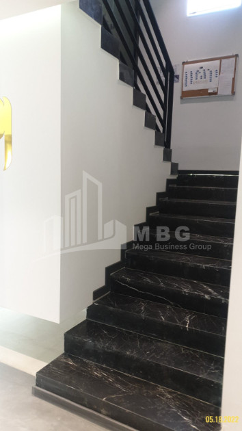 For Rent Building Commercial, in Mukhiani