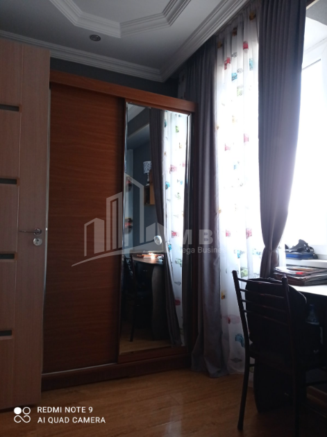 For Sale Flat, in Surrounding area of metro Grmaghele