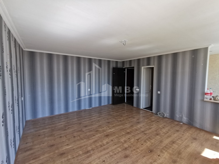 იყიდება ბინა, საბურთალო