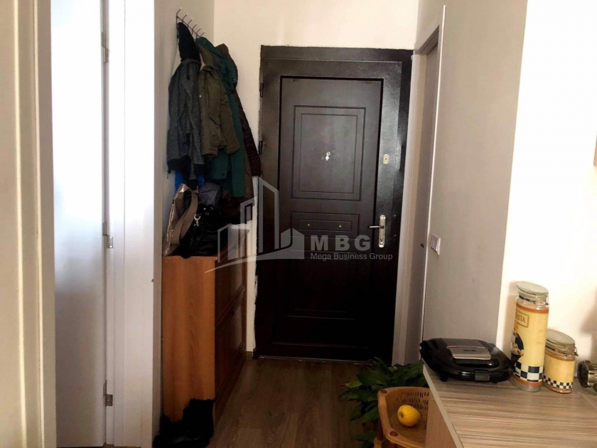 For Sale Flat, in Isani