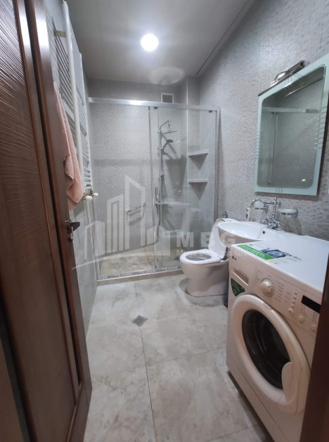 For Sale Flat, in Vera