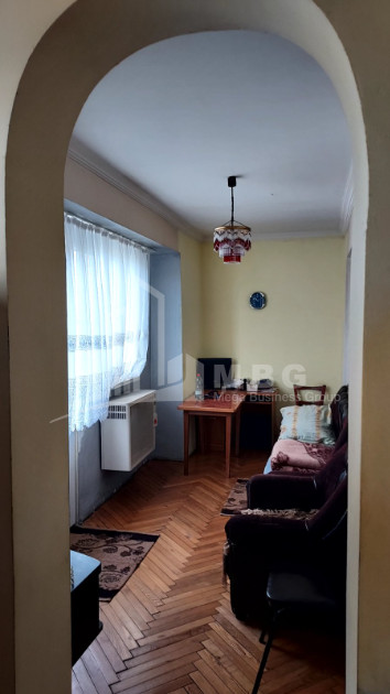 For Sale Flat, in Navtlughi-2