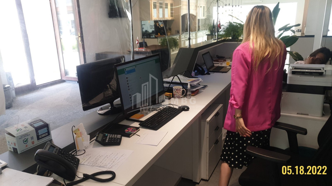 For Rent Building Commercial, in Mukhiani