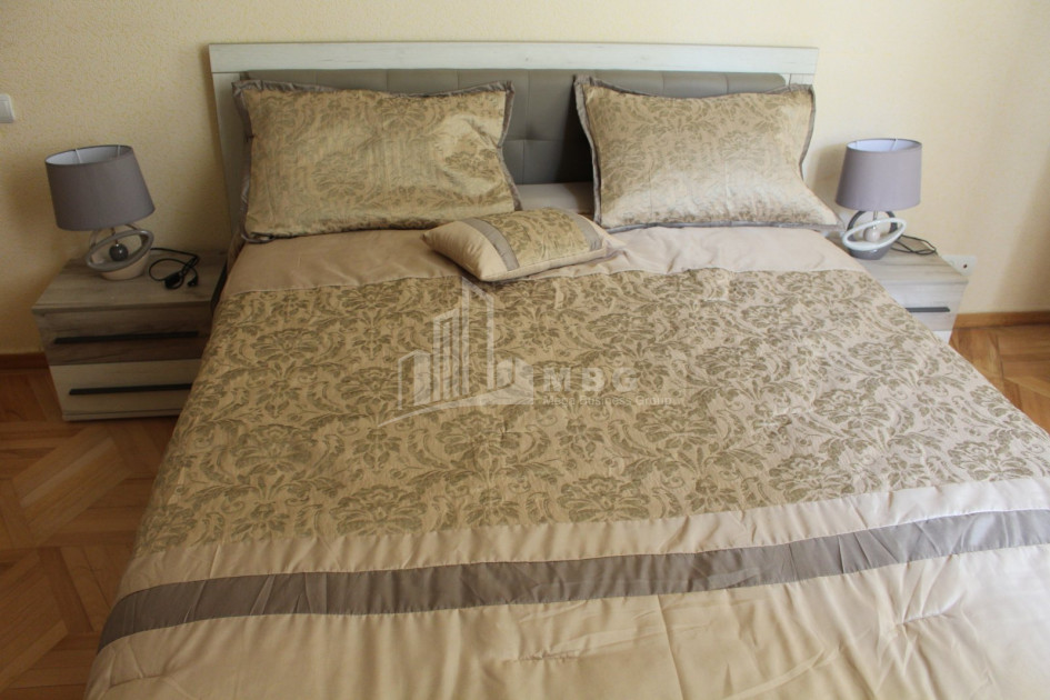 В аренду Квартира, в Ваке Район