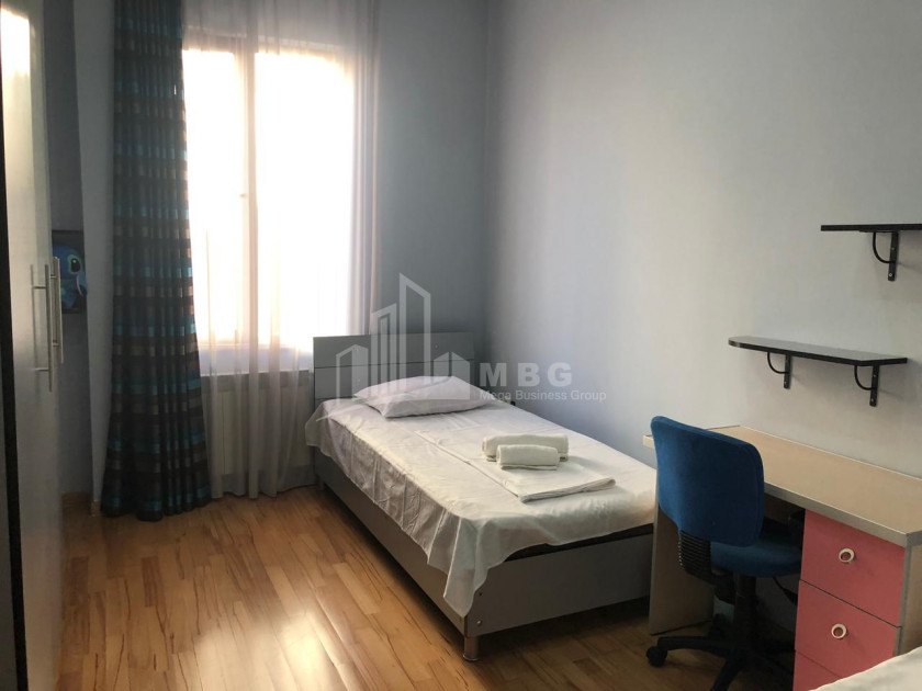 В аренду Квартира, в Мтацминда