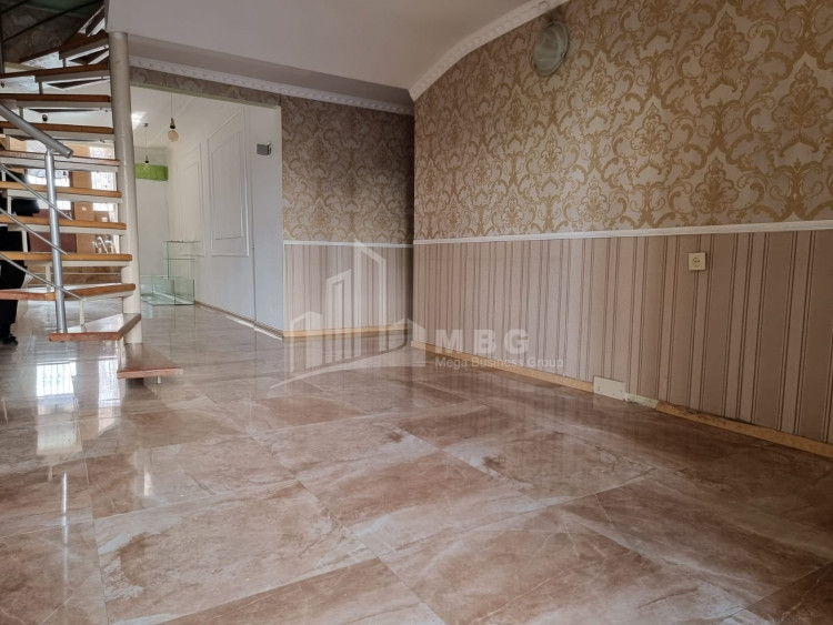 For Sale Building Commercial, in Isani