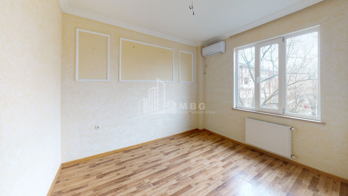 For Sale Building Commercial, in Kutaisi