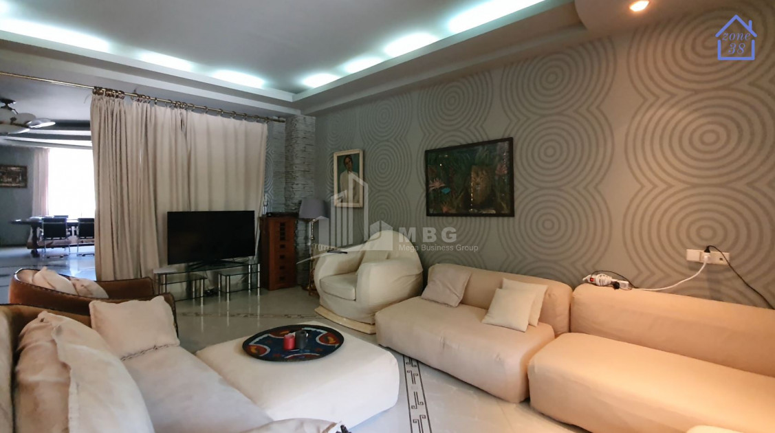 For Sale Flat, in Vake