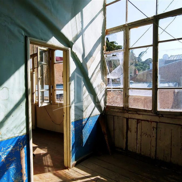 For Sale Flat, in Sololaki