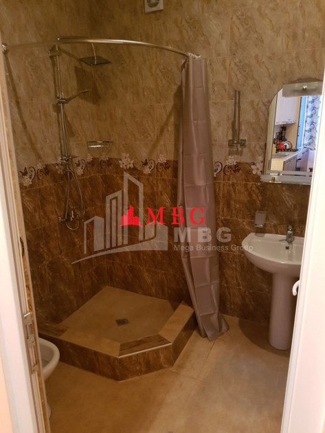 For Sale Flat, in Okros ubani