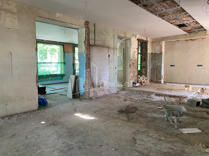 For Sale Hostel - Guesthouse Commercial, in Sololaki