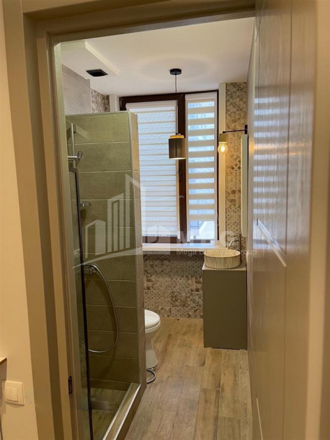 ქირავდება ბინა, ვერა