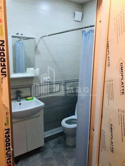 Lease Flat, in Surrounding area of metro Guramishvili