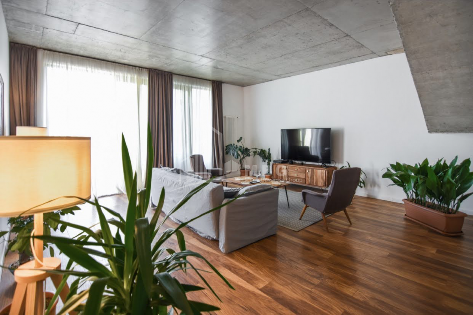 For Sale House - Villa, in Okrokana