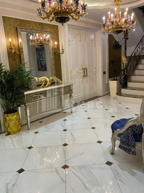 For Sale Flat, in Vake