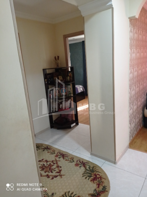 For Sale Flat, in Surrounding area of metro Grmaghele