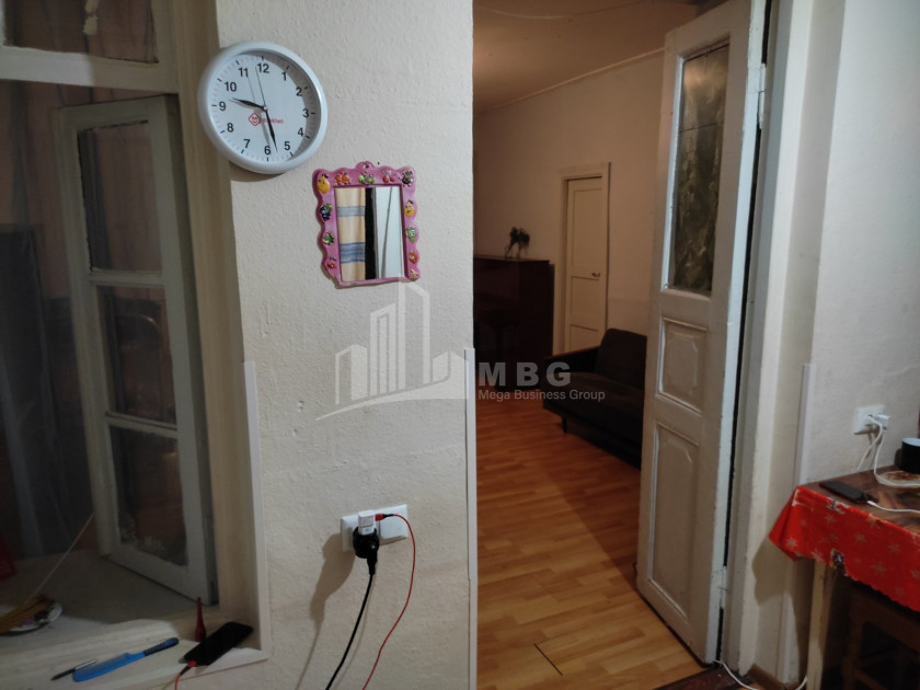 For Sale Flat, in Isani