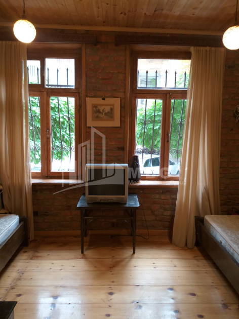 В аренду Квартира, в Мтацминда