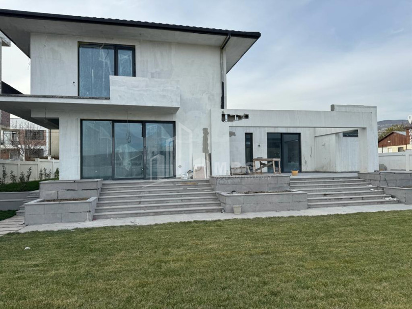 Продается Дом - Вилла, в Тхинвали