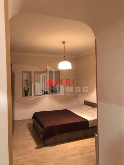 For Sale Flat, in Abanotubani