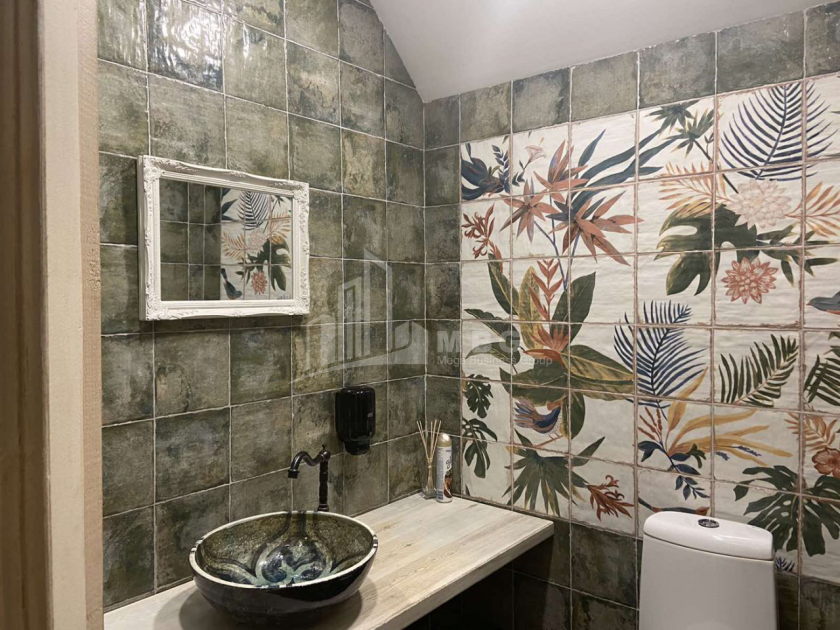 For Sale Restaurant Commercial, in Sololaki