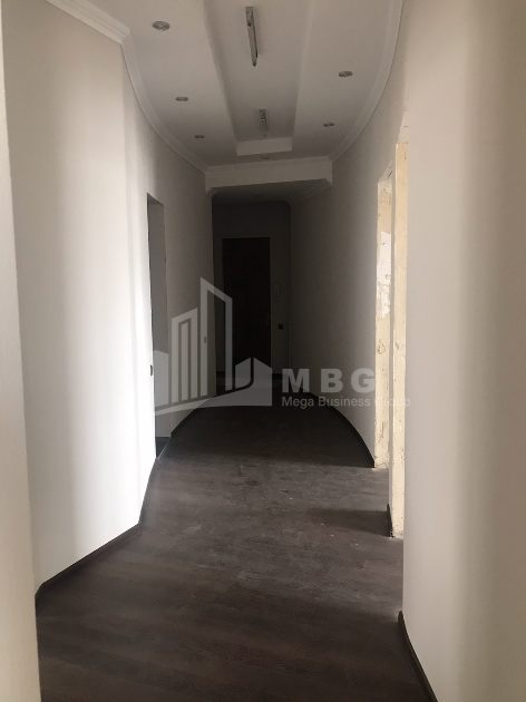 For Sale Flat, in Vedzisi