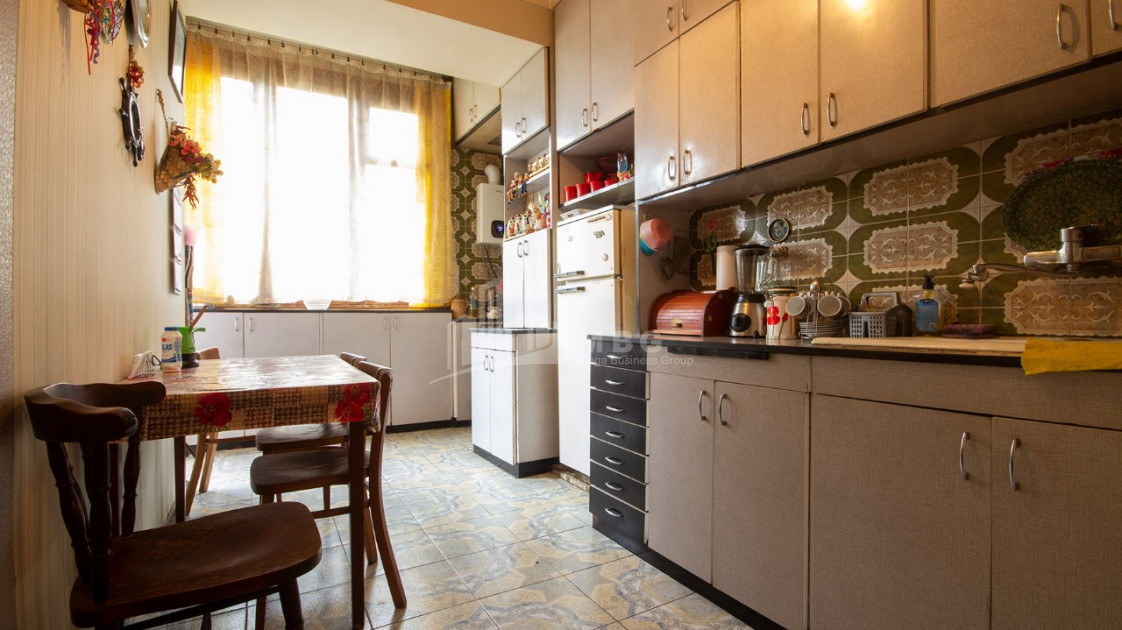 Продается Квартира, в Ваке