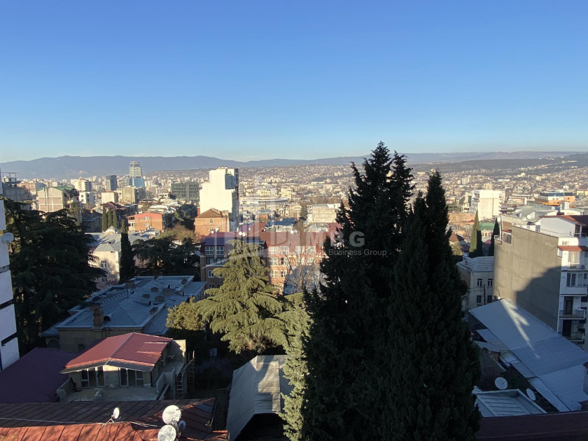 For Sale Flat, in Zemo Vera