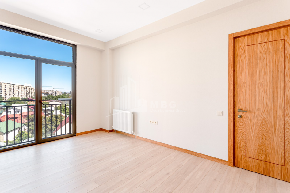 For Sale Flat, in Isani