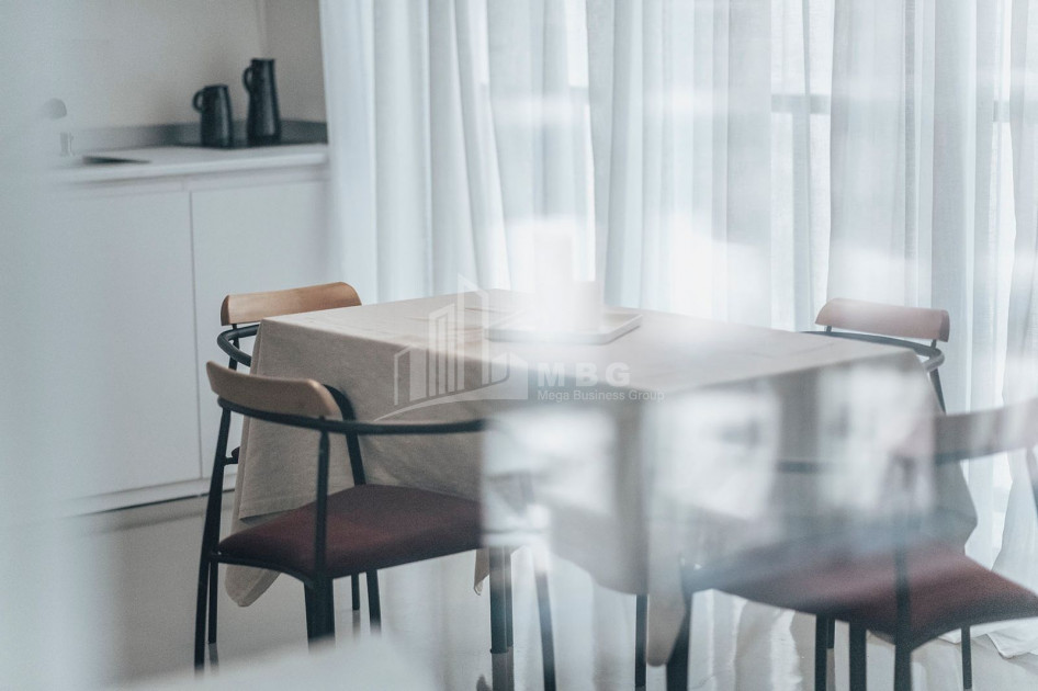 Продается Квартира, в Мтацминда