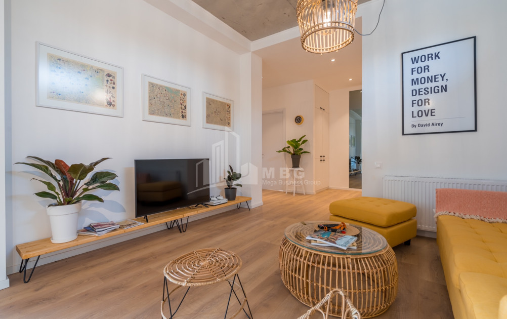 For Sale House - Villa, in fence