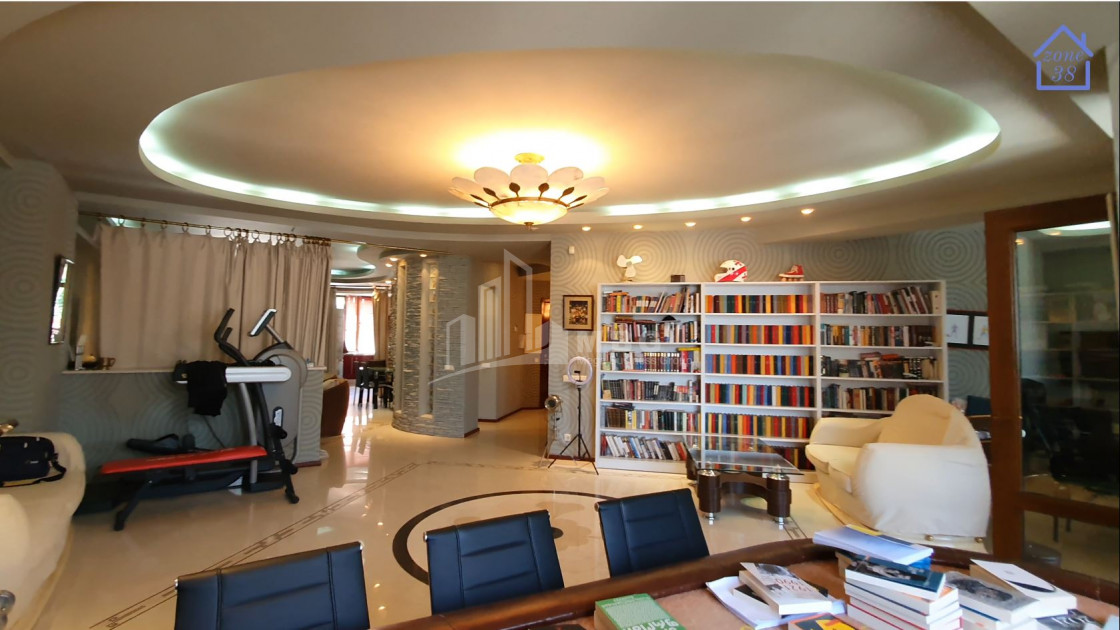 For Sale Flat, in Vake