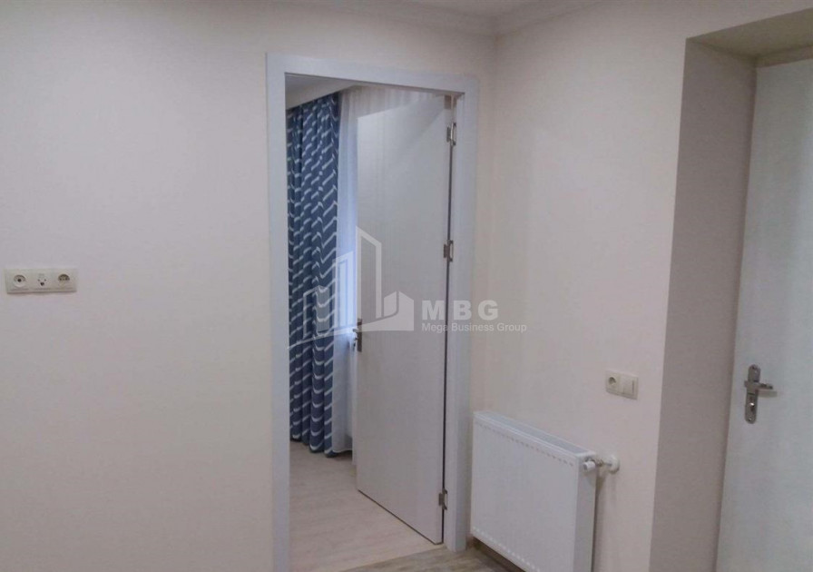 იყიდება ბინა, ვაკე