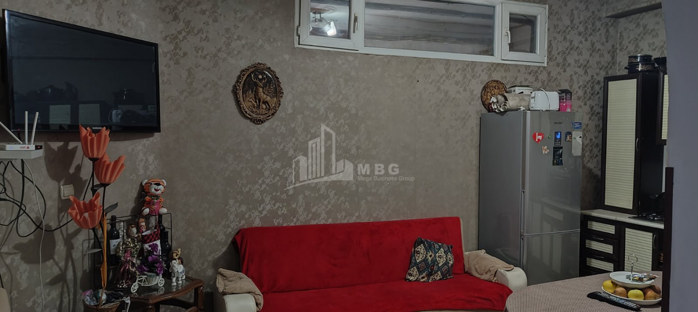 For Sale Flat, in Okros ubani