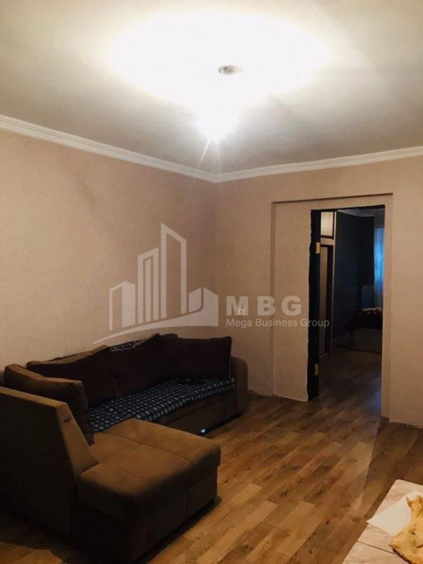 Lease Flat, in Surrounding area of metro Guramishvili
