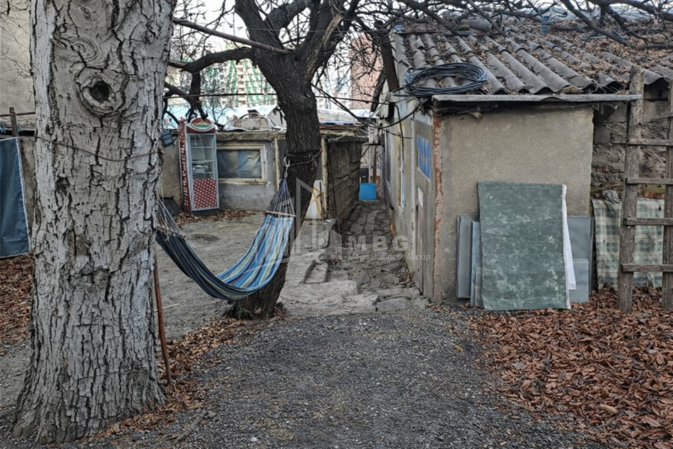 Продается Дом Вилла Улица В. Топурия Сабуртало Сабуртальский Район Тбилиси