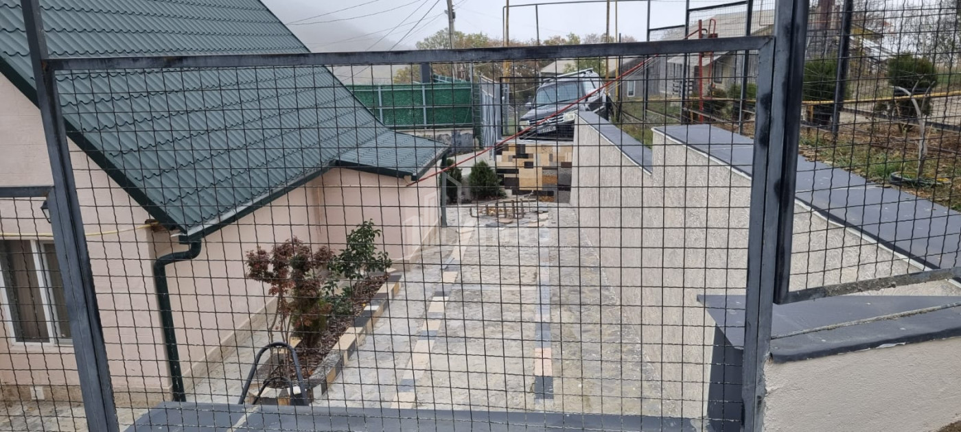 Продается Дом - Вилла В Коджори, Мтацминда Район