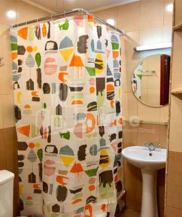 ქირავდება ბინა, საბურთალო