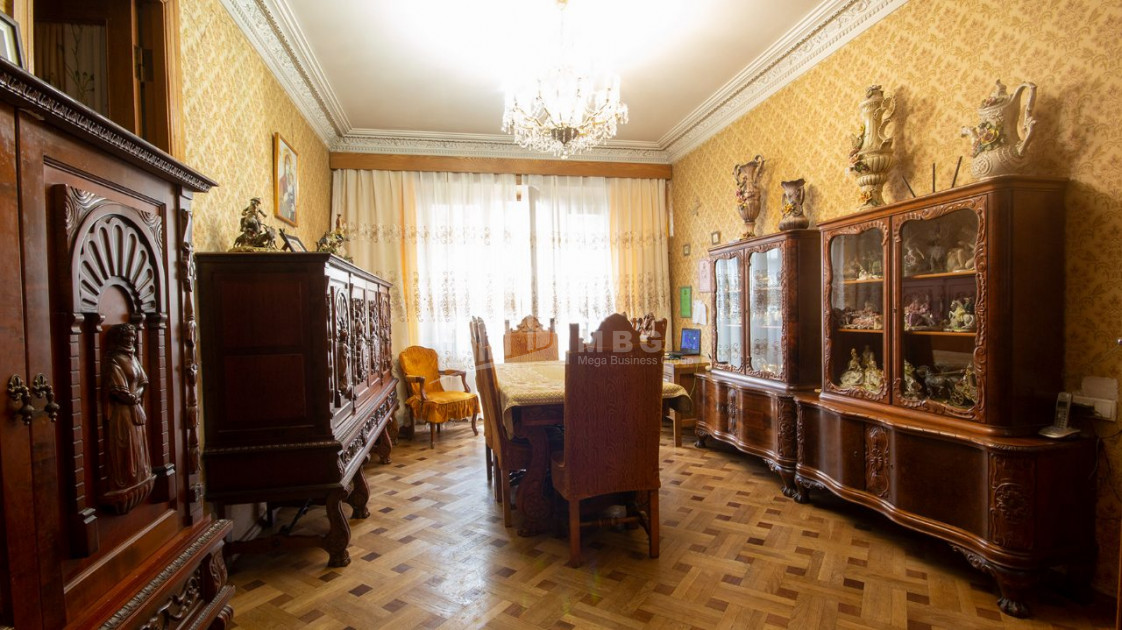 Продается Квартира, в Ваке