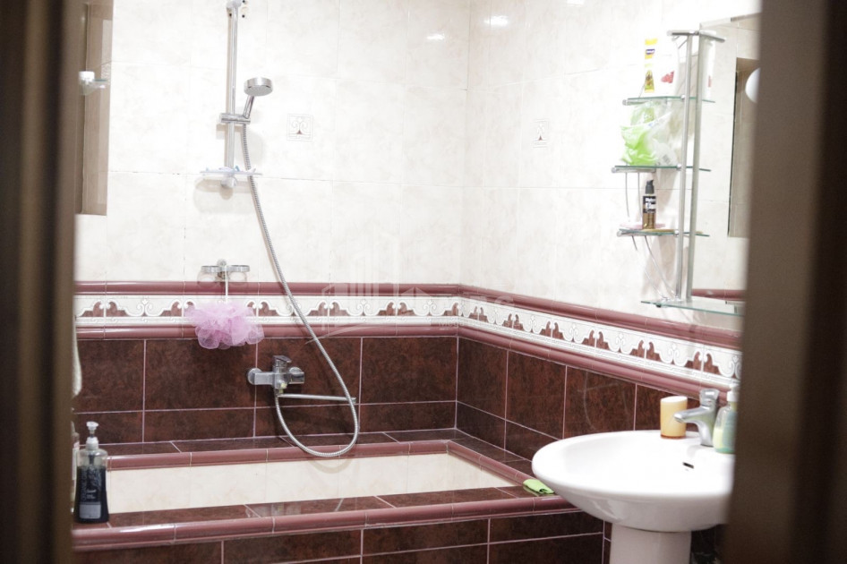 For Sale Flat, in Didube