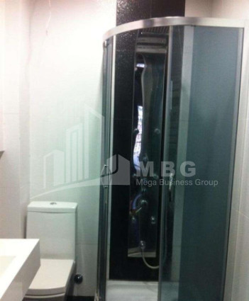 იყიდება ბინა, საბურთალო