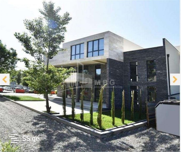 For Rent Building Commercial, in Digomi Massive