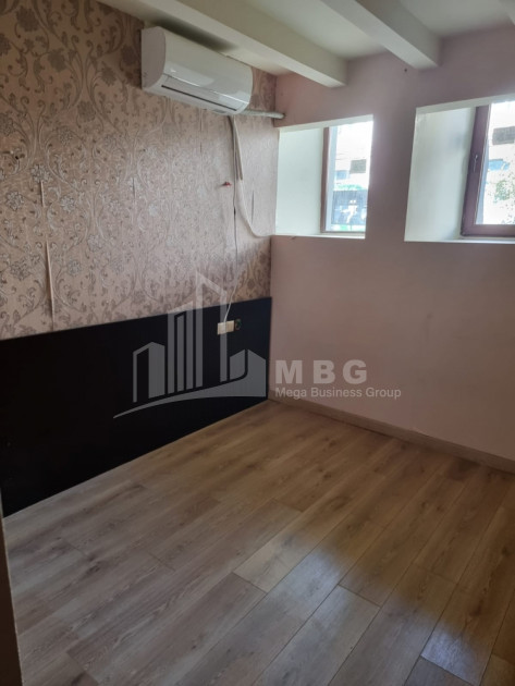 For Sale Building Commercial, in Isani